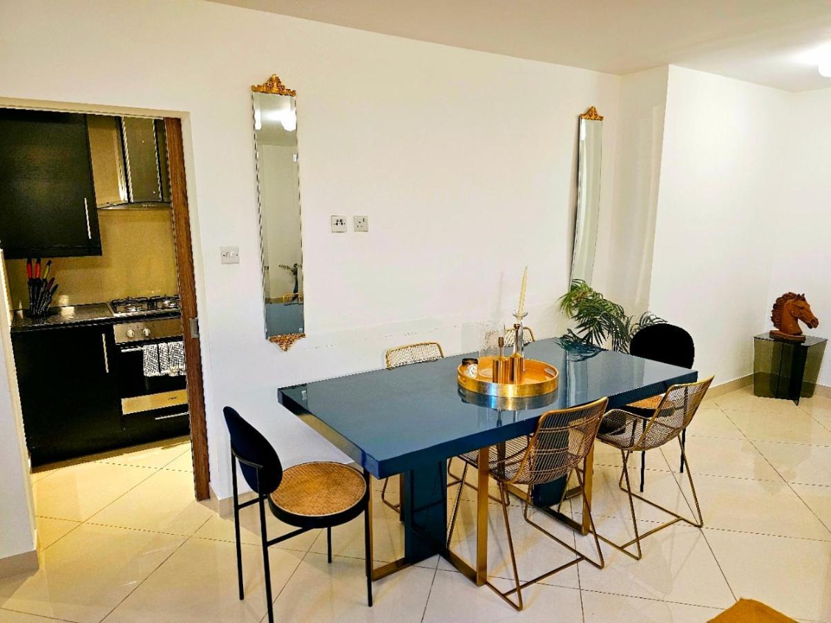 Apartamento Modern Hyde Park With Private Entrance & Private Back Patio Near Bayswater & Paddington Stations *